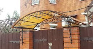 Навесы над калиткой - монтаж в Новосибирске от ИП Дитятин С. Л. | от 1744 рублей